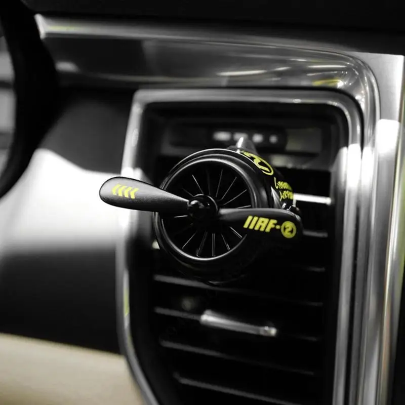 Car Cabin Scent Unit for Air Outlet Use with Rotating Propeller Aircraft Shell During Routine Commuting Interior 