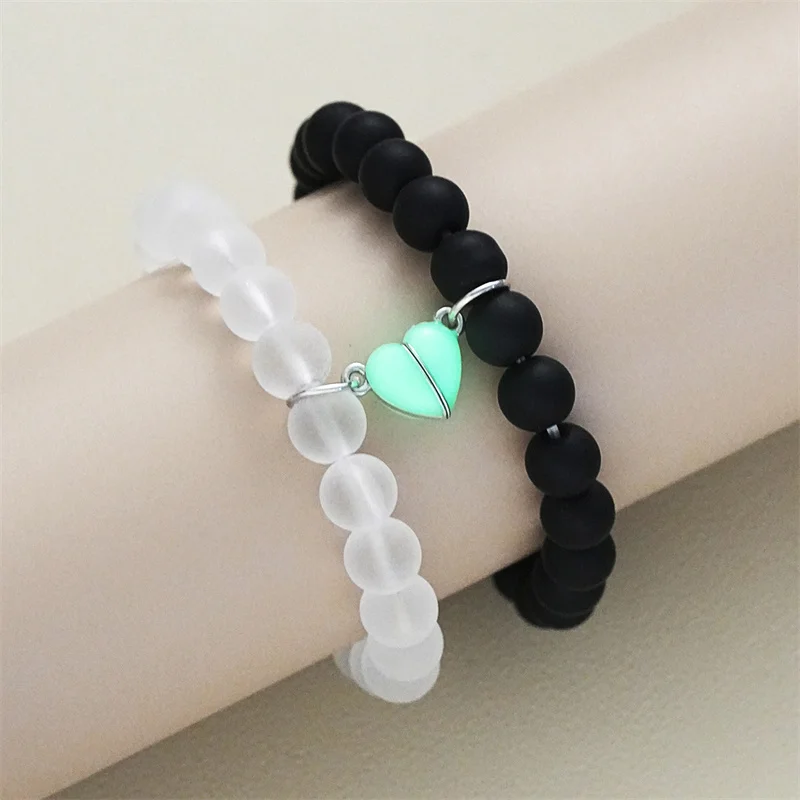 2pcs Handmade Crown Beaded Charms Bracelet Luminou Heart Glow In The Dark Couple Bracelet For Lover Men Women Fluorescent Gift