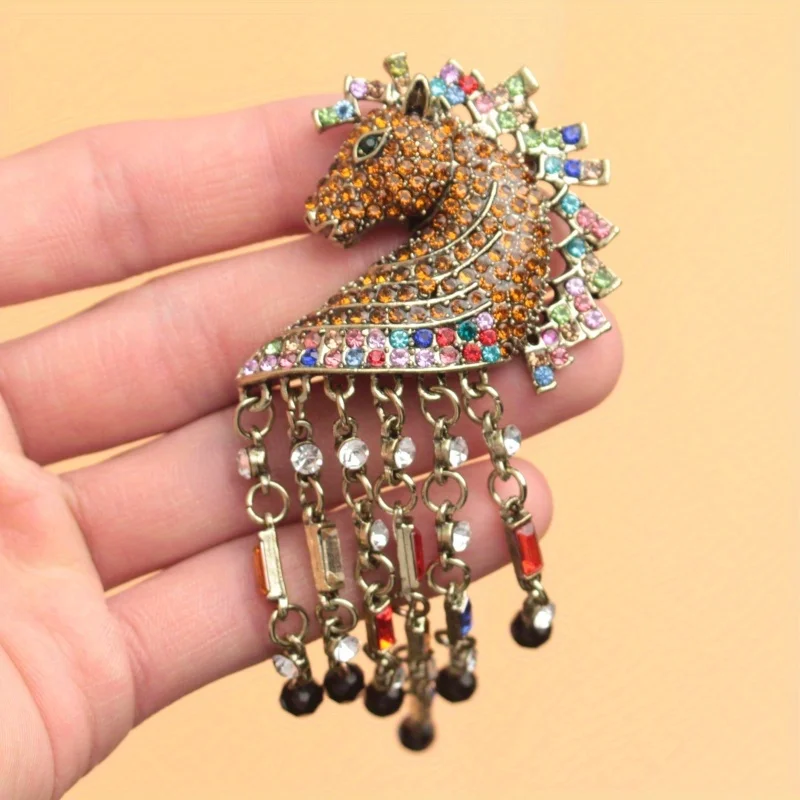 Personality Fashion Animal Corsage Medieval Vintage Heavy Industry Fringe Horse Brooch Courtly Style Coat Adornment