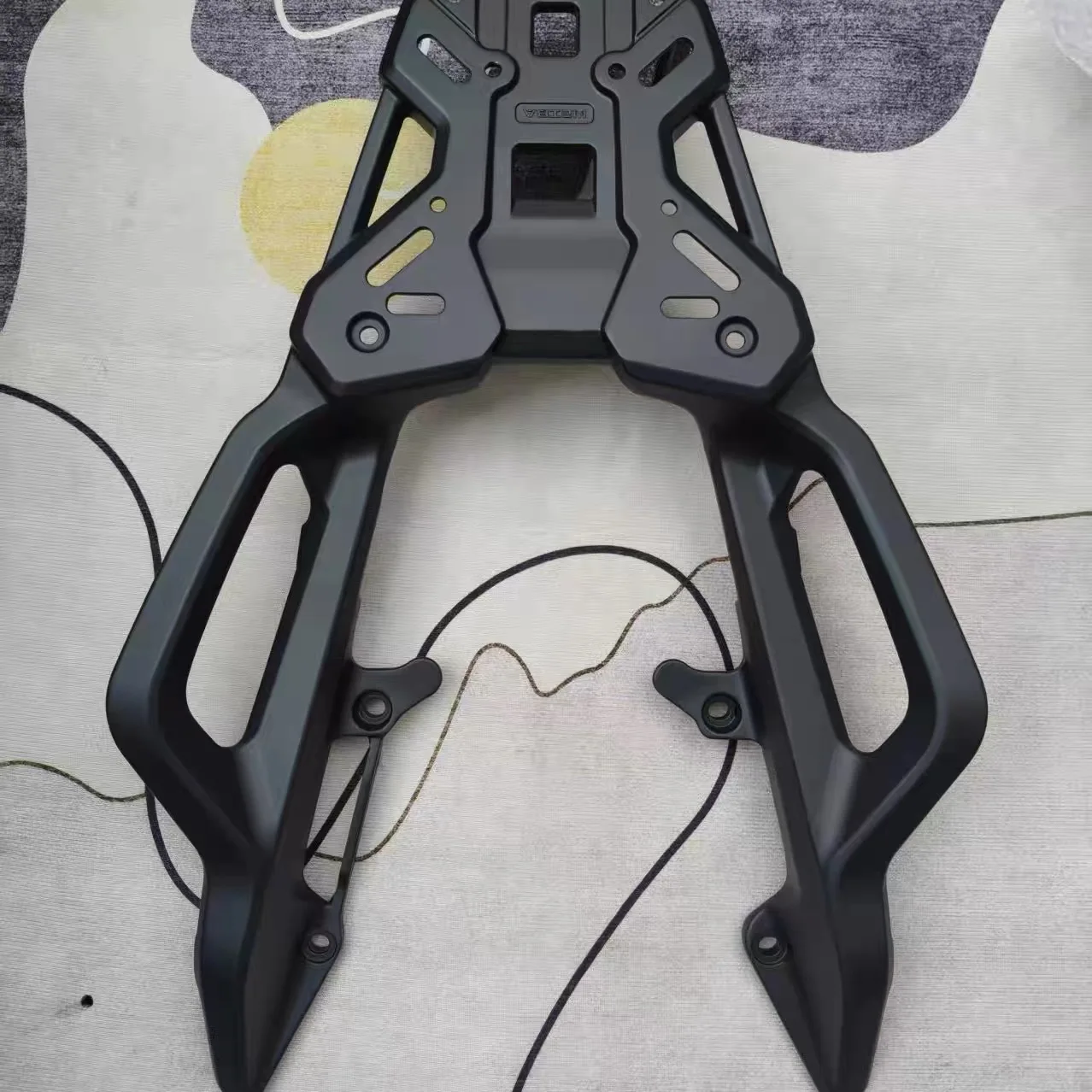 

Suitable for NC750X tail frame aluminum alloy integrated trunk bracket armrest rack tail wing modification accessories