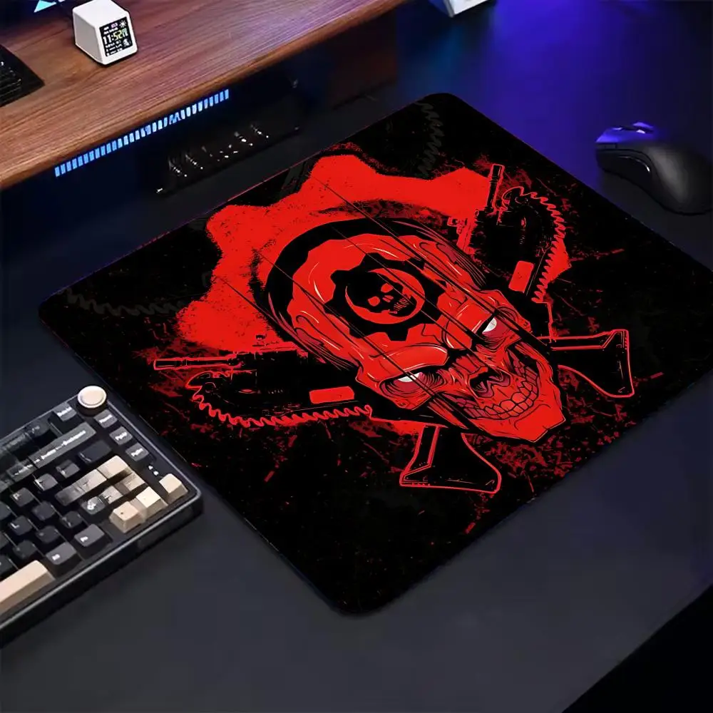 17G-Gears Of W-WarS Gamer  Mouse Pad Cartoon rubber Small mouse pad desktop computer office keyboard e-sports ROGs game