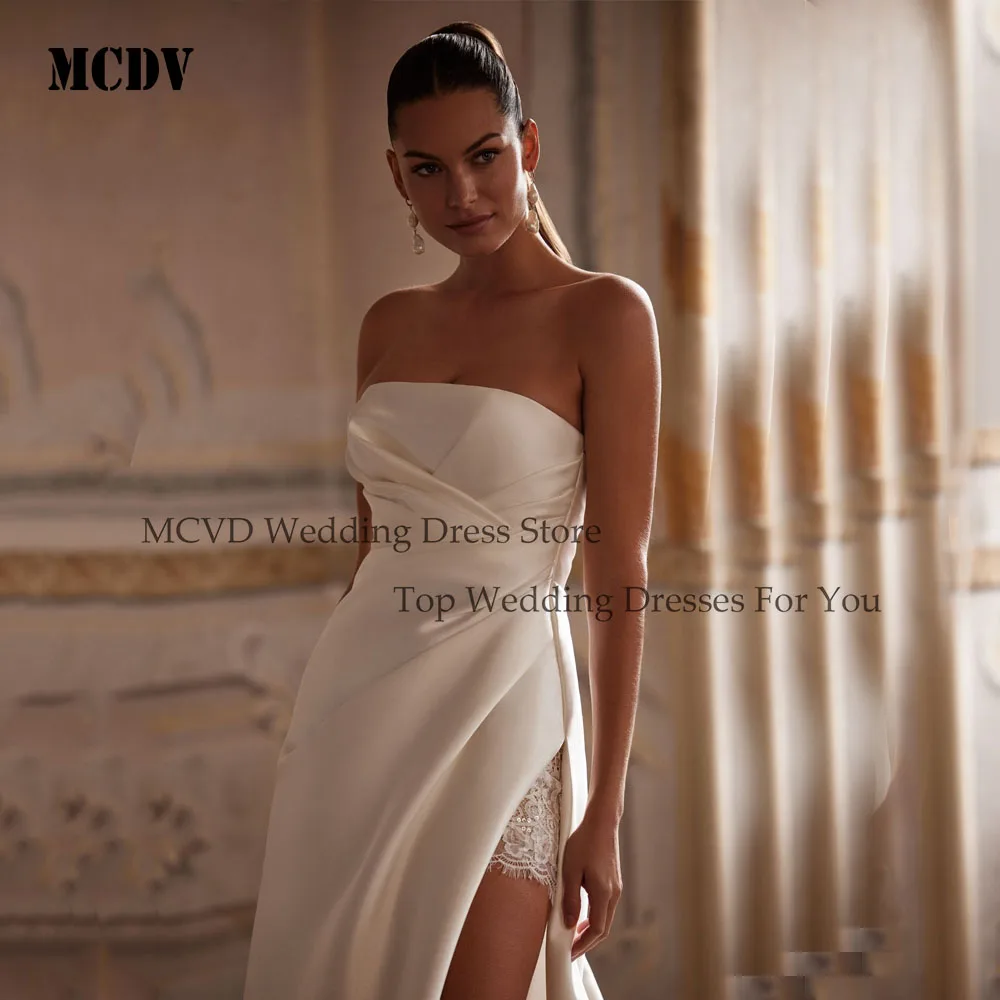 MCDV personalizado elegante una línea vestidos de novia de satén sin tirantes 2025 vestidos de novia plisados con abertura larga de lujo tren de barrido de sirena