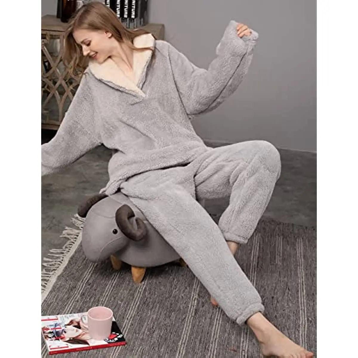 Fleece Pajamas for Women Soft Comfy Fluffy Pajamas Set Pullover Pants Loose Plush Warm Clothes for Winter Sleepwear