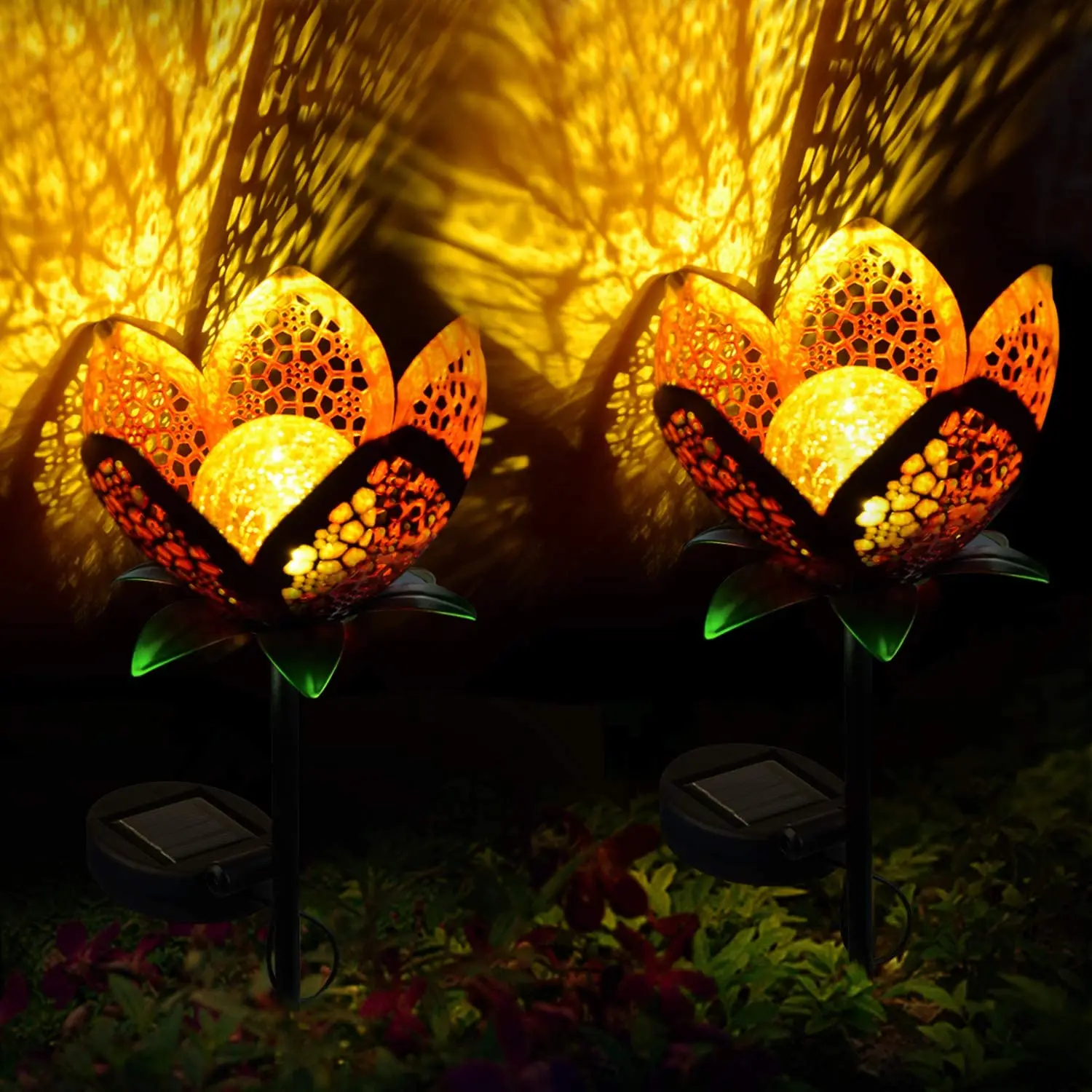 Hot Selling Solar Powered LED Crackle Glass Ball Flower Lantern for Pathway Decorative Lighting with IP65 Rating
