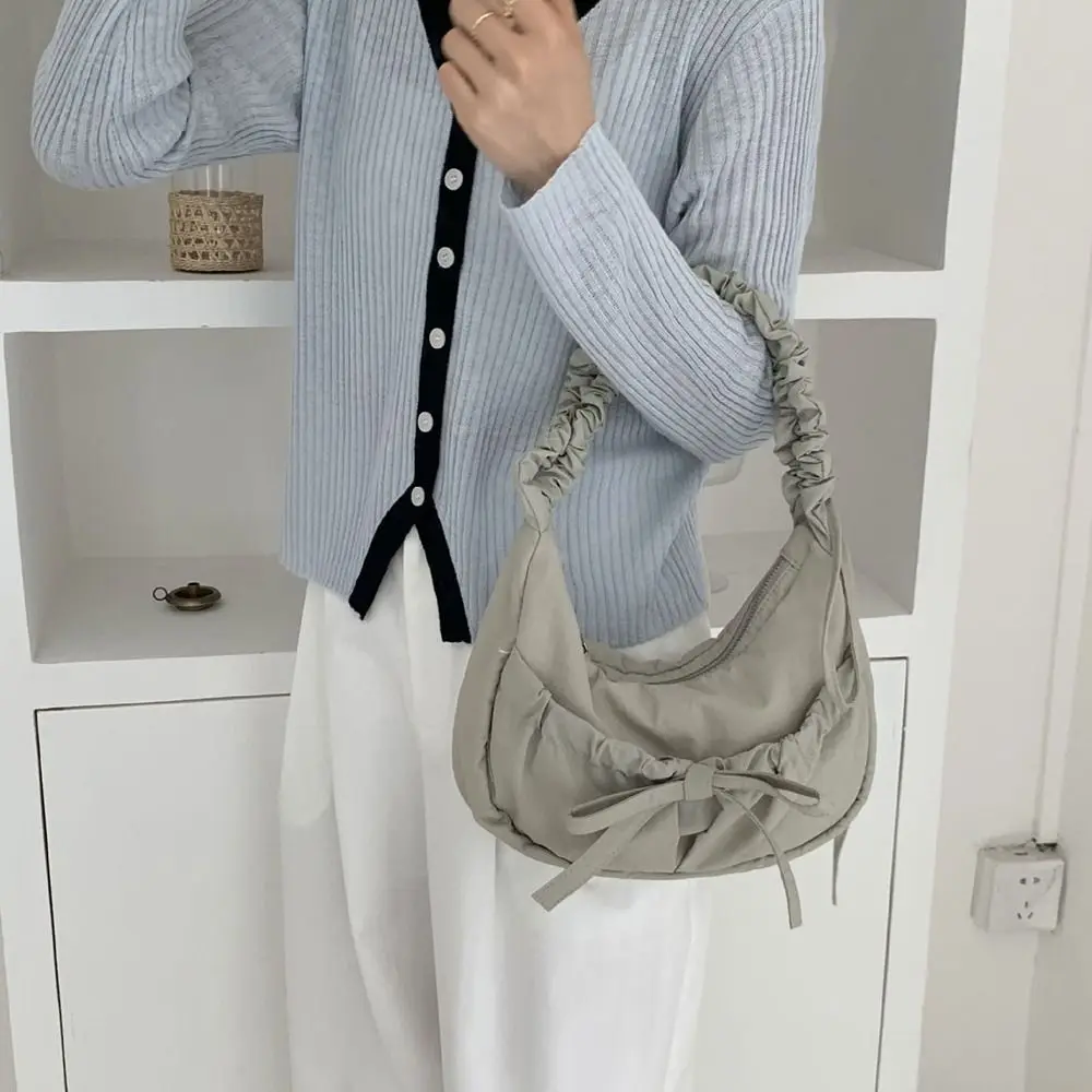 

Elegant Nylon Pleated Hand Bag Bow Korean Style INS Shoulder Bag Luxury Portable Fashion Underarm Bag Outdoor