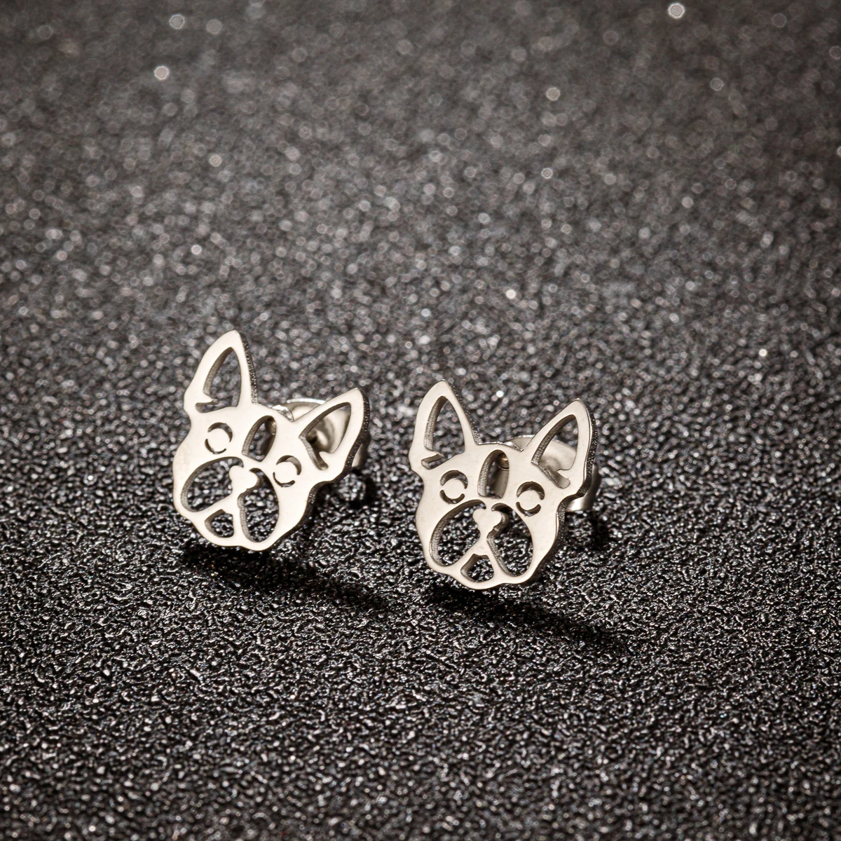 New In German Shepherd Stud Earring For Women Dog Series Piercing Ear Stainless Steel Earrings Animal Jewelry Gifts Girl