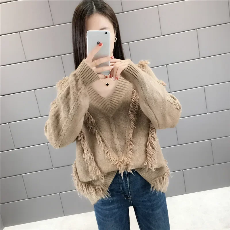 2024 musim gugur/musim dingin wanita baru V-neck warna Solid Pullover Fashion Sweater gaya malas rumbai rajut Underlay seru Off