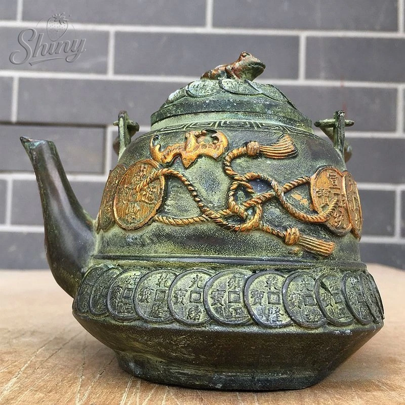 

Antique Gilded Bronze Carved Five Emperors Coin Wealth-Attracting Teapot Vintage Wine Flask Decorative Piece