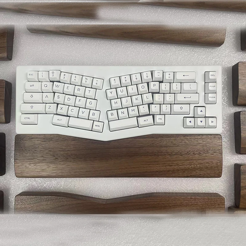 Customized Wooden Wrist Rest for Alice Pro 68 Key Chron Q8/V10 ABM066 Mechanical Keyboard Palm Rest Walnut Solid Wood Palm Stres