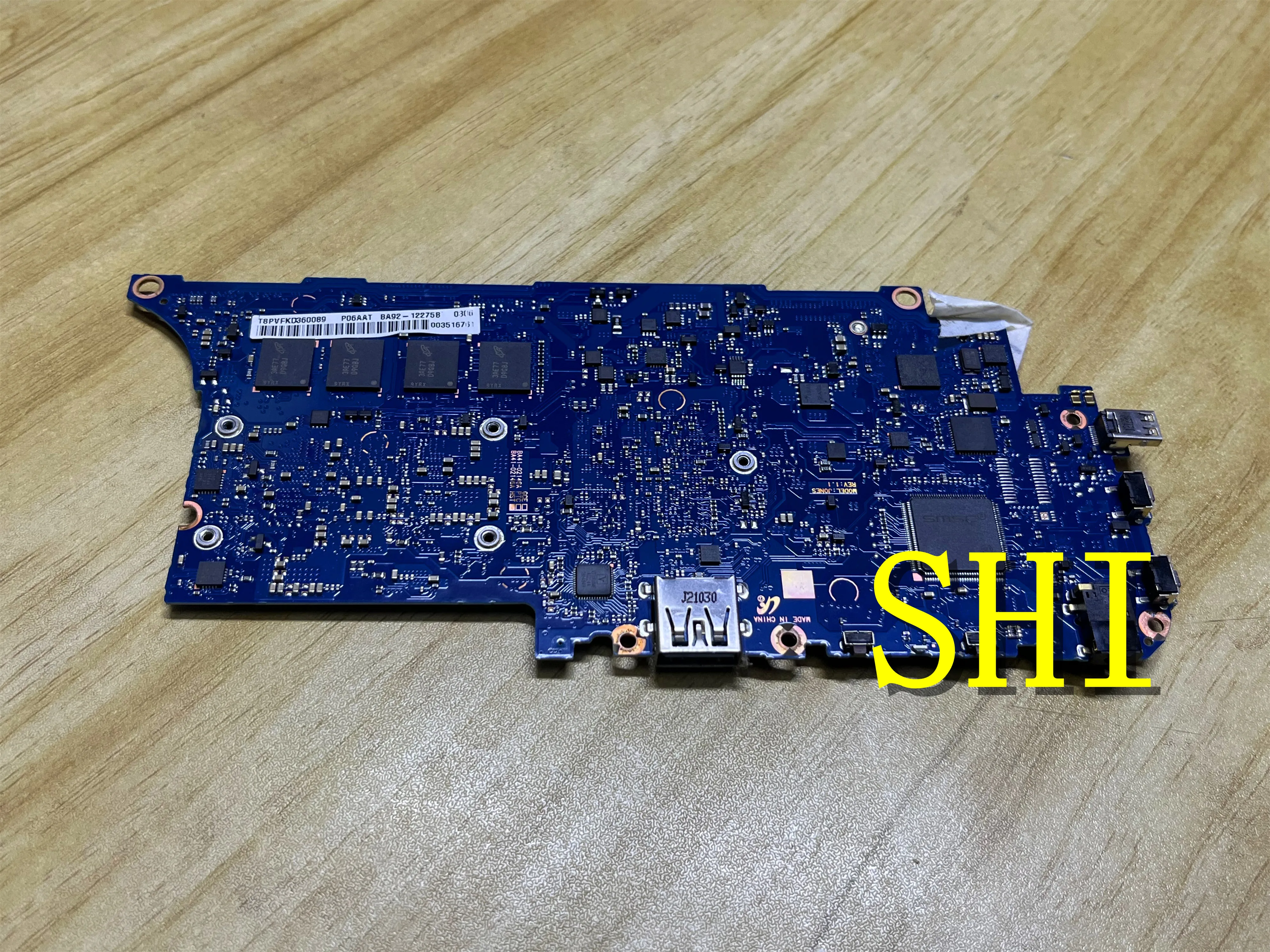 Imagem -03 - Motherboard Usado Original para 4g 700t1c 04cf14ad300427 V234b568 Sr0vq Ba9212275b Teste ok 700t1c