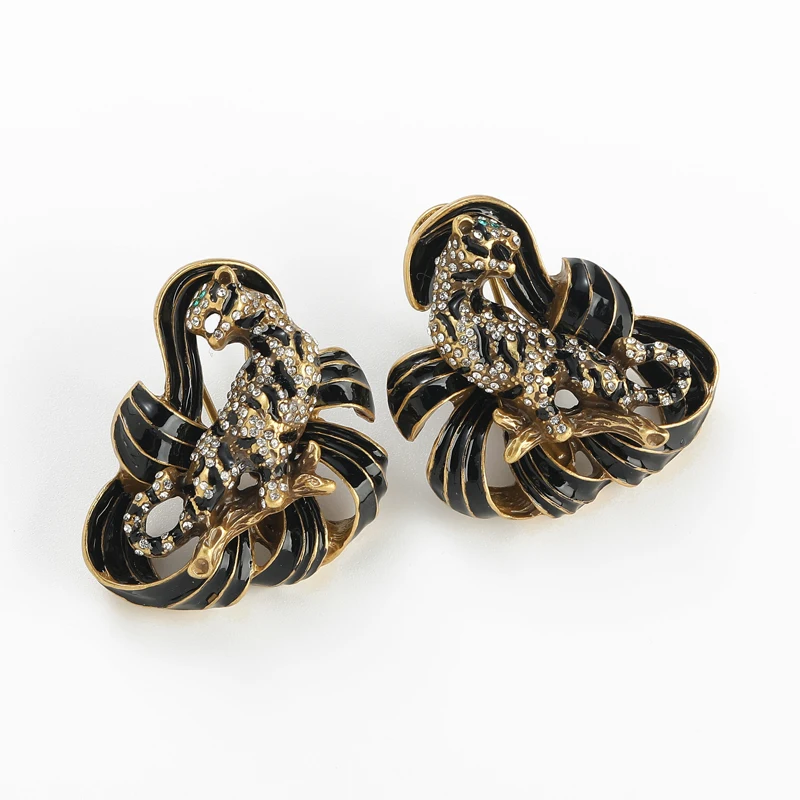 خمر الأسود المينا ليوبارد وأقراط Bowknot العتيقة الذهب اللون الفاخرة جودة مجوهرات اكسسوارات للنساء 2025 جديد