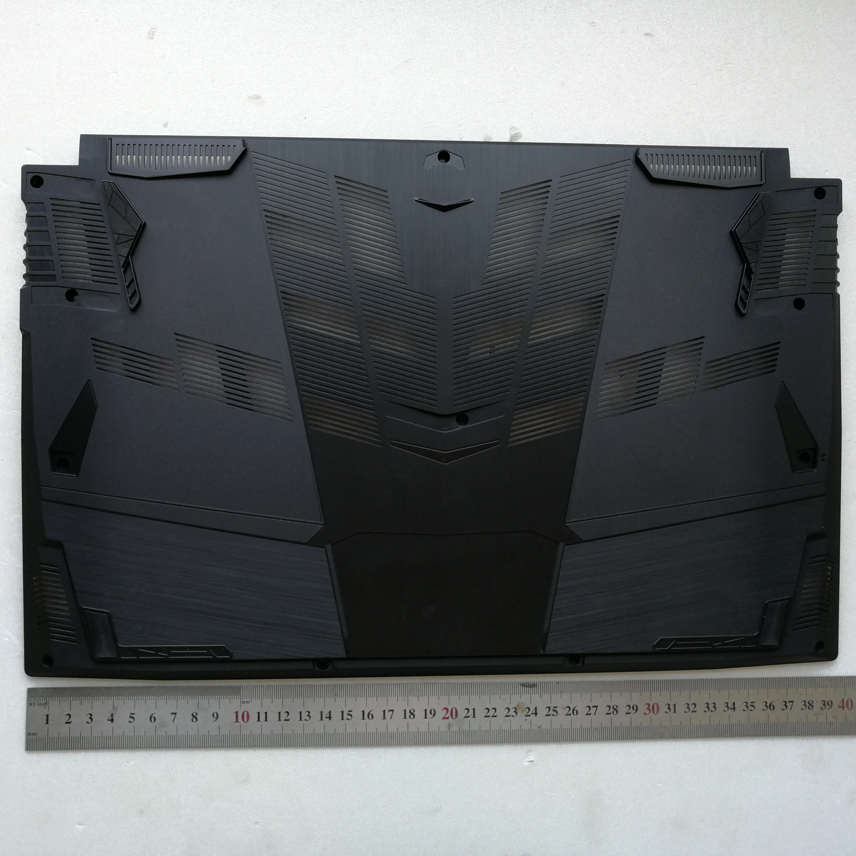 

New laptop bottom case cover for MSI GF75 MS-17F1 17F2/F3/F4/F5