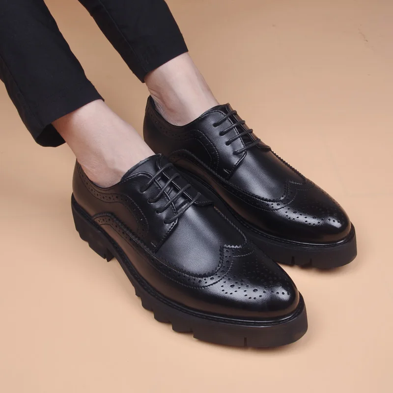 men luxury fashion carved brogue shoes black trend lace-up derby shoe wedding party dress original leather platform footwear man