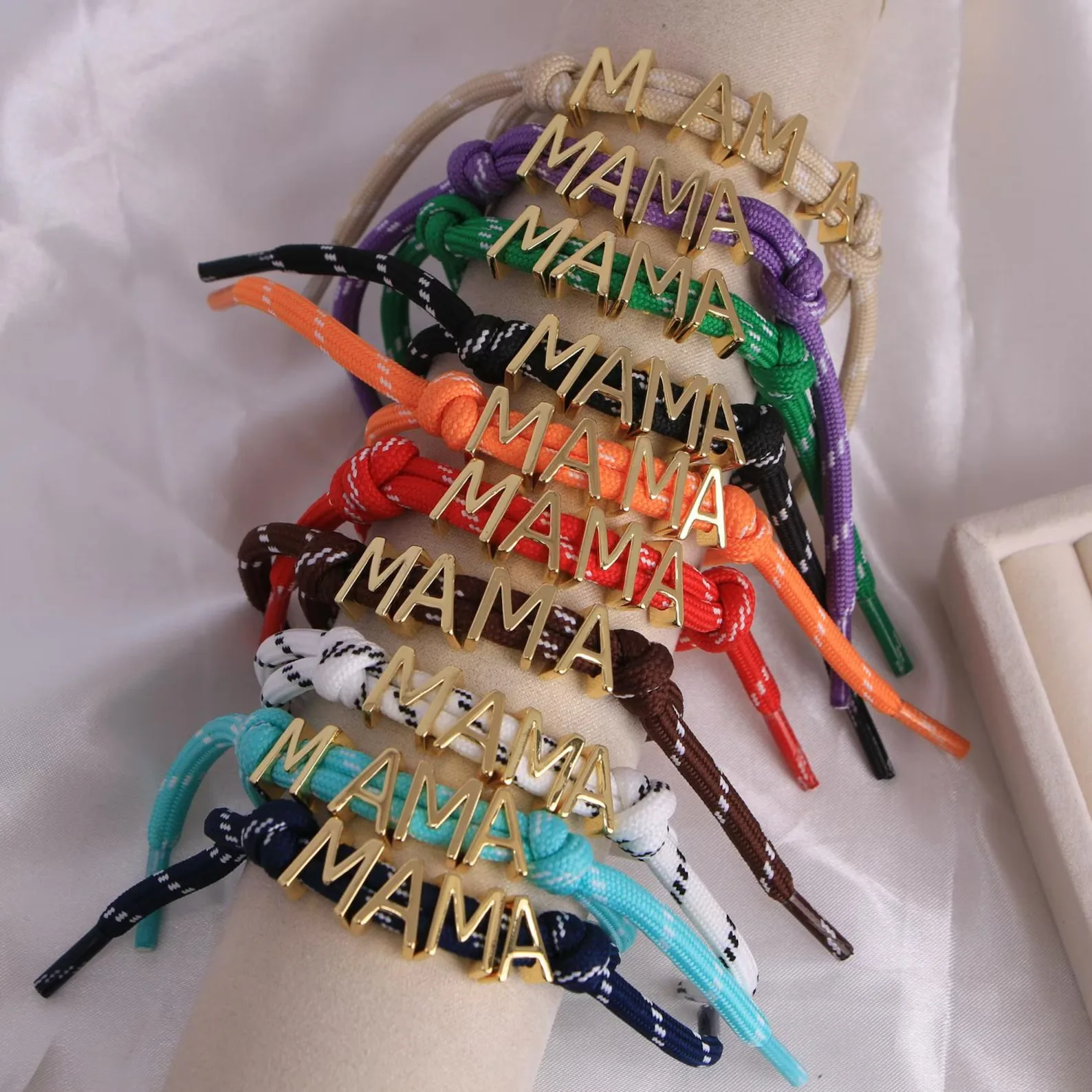 

Персонализированный 3D браслет с пузырьками и буквами на заказ, позолоченные начальные украшения, минималистичный подарок на день рождения, Рождество для мамы и дочки