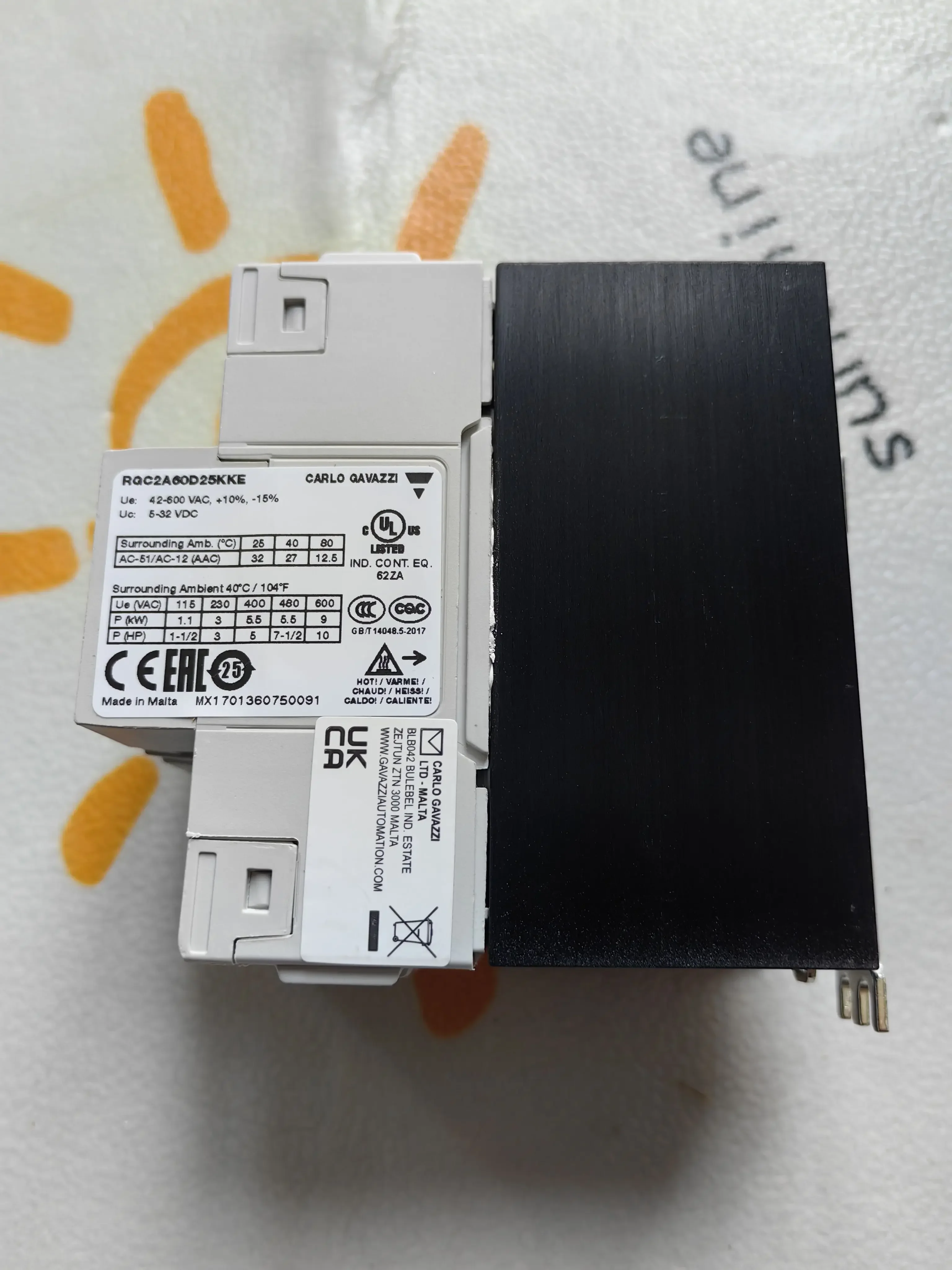 RGC2A60D25KKE Swiss Jiale CARLOGAVAZZI Heat Dissipation Three-phase Solid State Relay Original Brand New