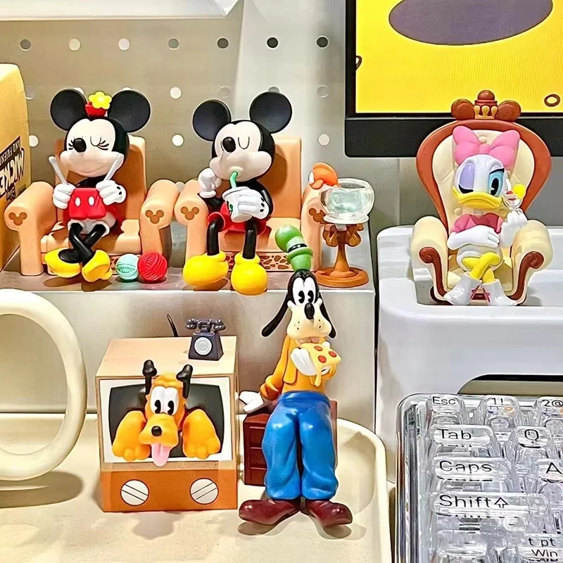 New Disney Friends Happy Gathering Series Minnie Mickey Mouse Daisy Donald Duck Goofy Pluto Blind Box Toy Collectible Model Gift