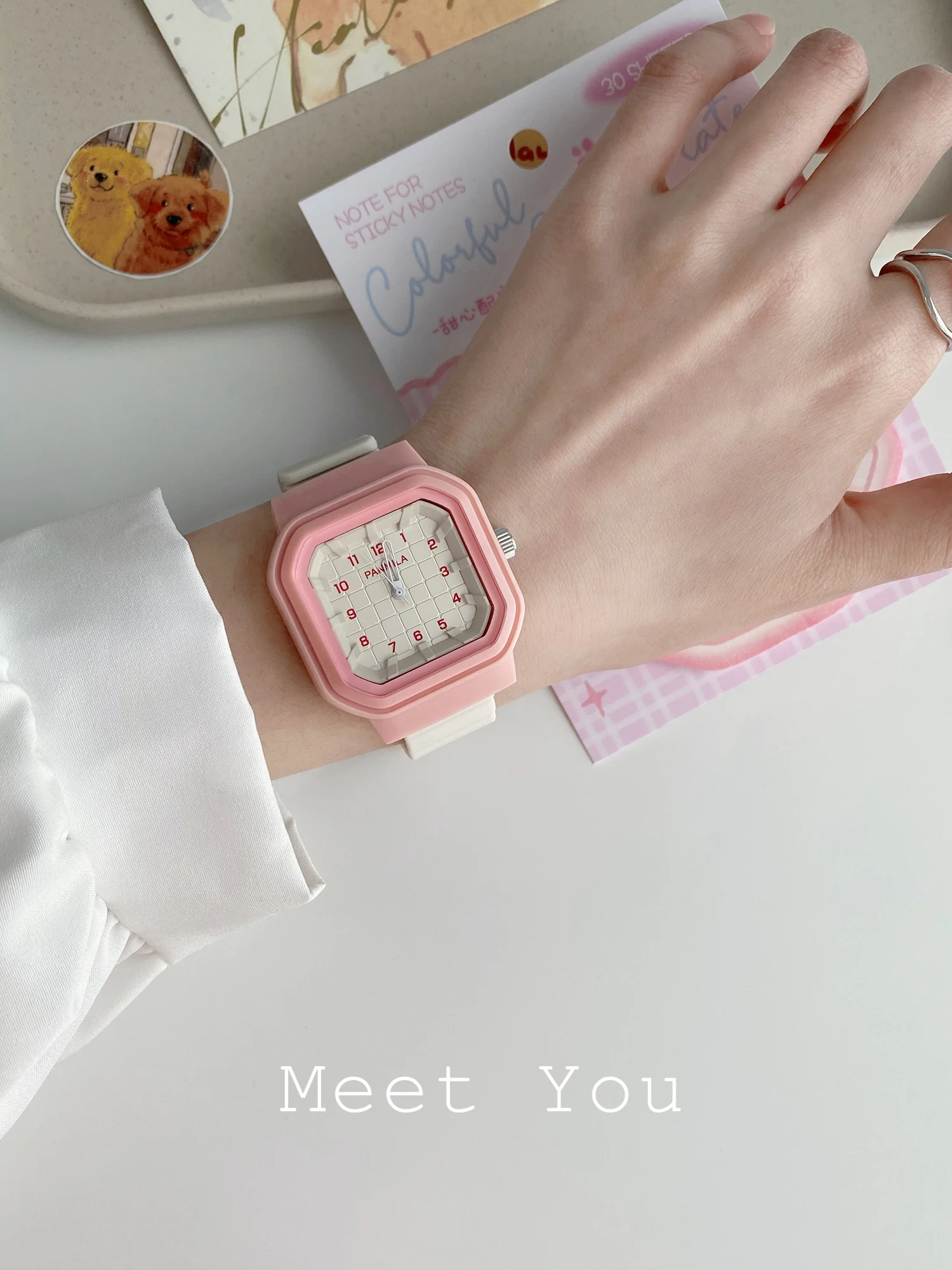 New Authentic Women'S Watch With Magnetic Strap, Stylish And Appearing, Perfect For Students And Trendy Women.