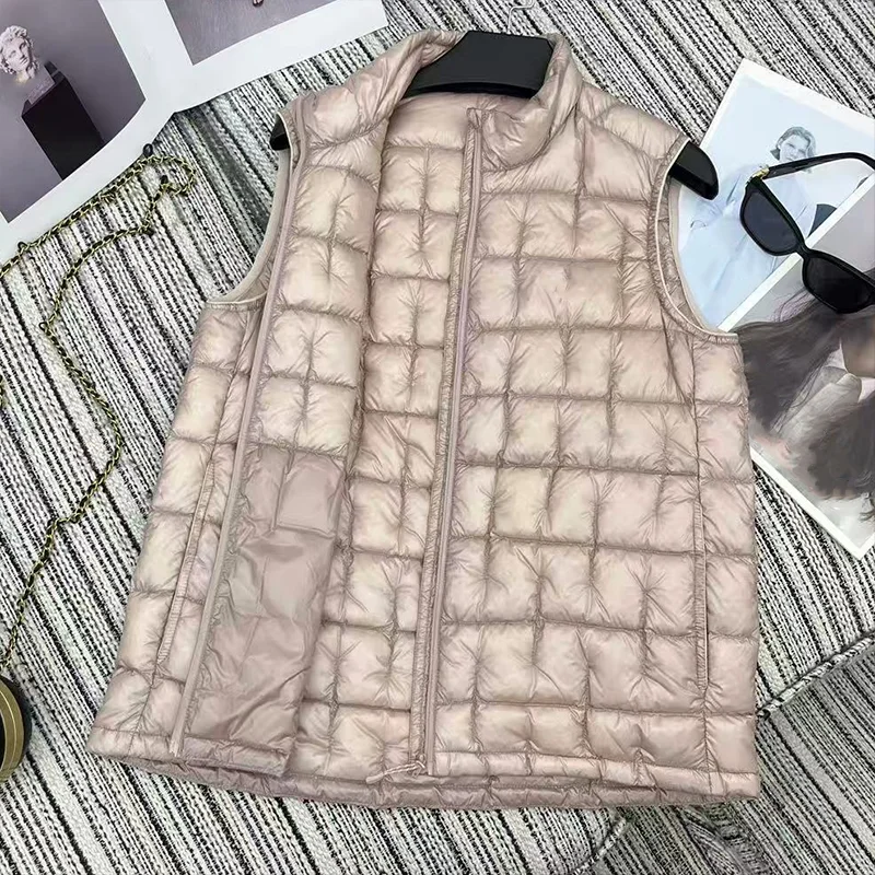 เสื้อกั๊กฤดูหนาวผู้หญิงแบบพื้นฐานคุณภาพสูงน้ำหนักเบาเป็นพิเศษทำจากขนห่านสีขาวสวมใส่สบาย รุ่น 25121217