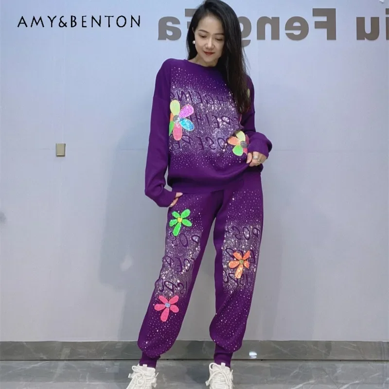 

2024 Autumn And Winter New Fashion Long-sleeved Sequin Set Sparkling Diamond Knitted Sweater Sweatpant Two-piece Women's Clothes