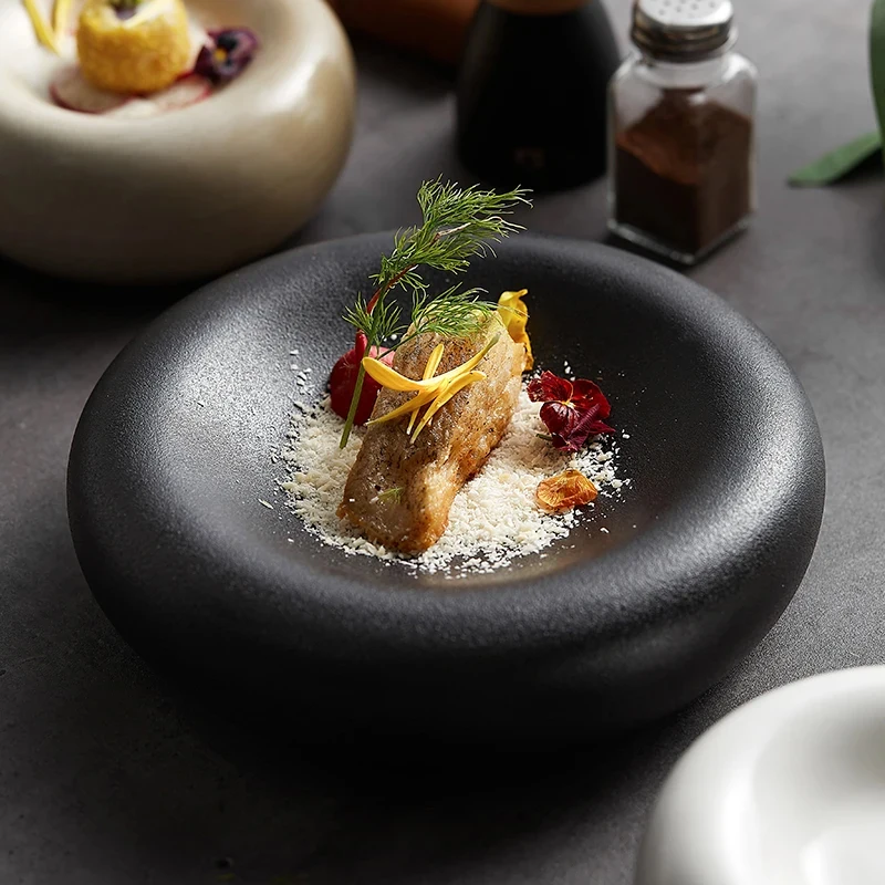 Ceramic Dinner Plate Round Thick Rim Decorative Plate Vegetable Salad Plate Restaurant Table Top Decoration Kitchen Supplies