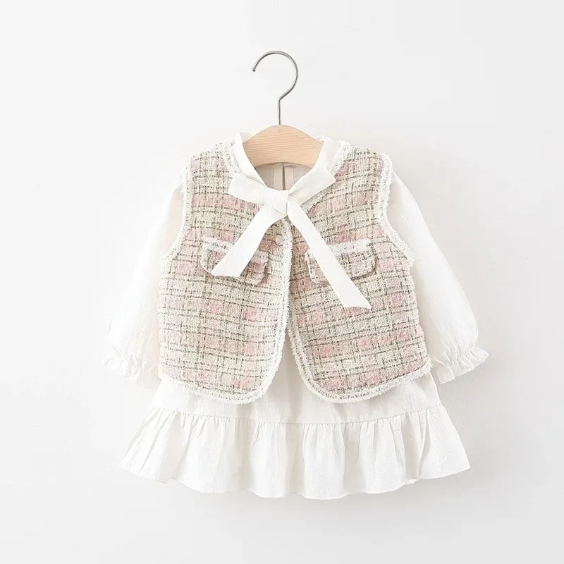 Girls' Spring and Autumn Clothes New Butterfly Knob Tie Dress Long Sleeves Plaid Pockets Vest Two-piece Set