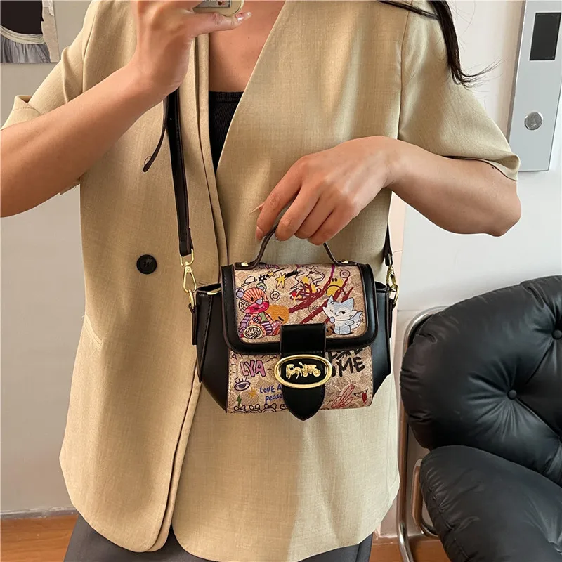 

Chic High-Capacity Female Bag Handbag Practical Light Luxury Portable Multifunctional Fashion Temperament Elegant Woman