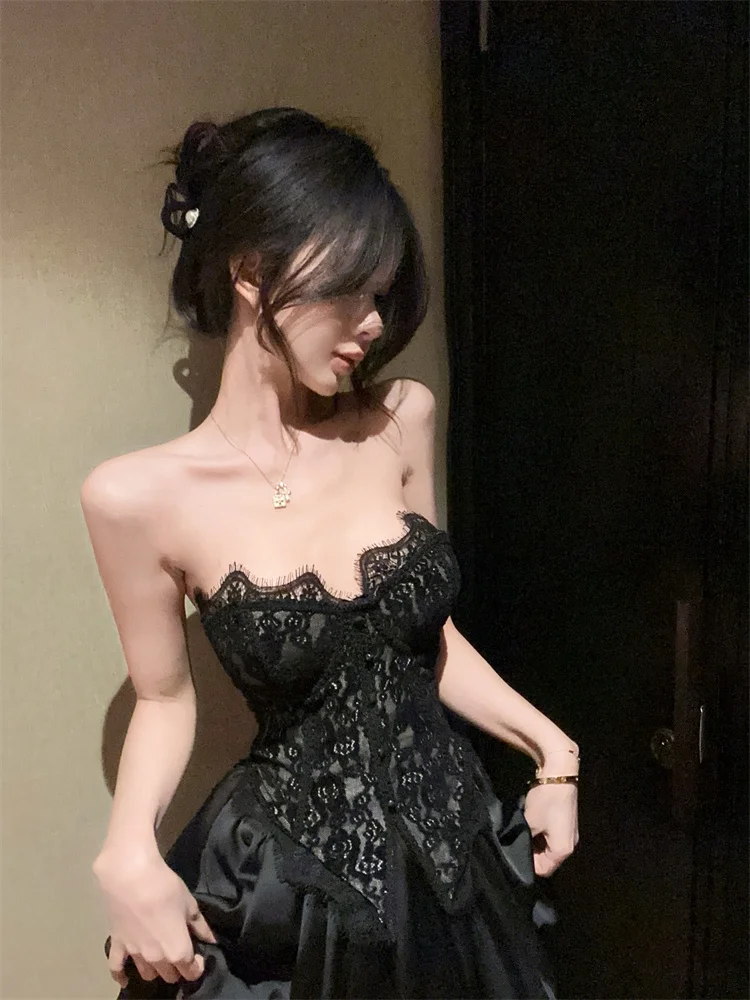 Set Baru untuk Wanita: Atasan Tanpa Tali Berenda Seksi dengan Bantalan dan Rok Pendek Berpinggang Tinggi, Set Dua Potong, Set Populer untuk Gadis Seksi