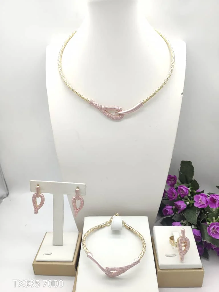 4-Piece Bohemian Gold Plated Stainless Steel Jewelry Set for Women Necklace Bracelet Earrings Ideal Ramadan Or Valentine Gift