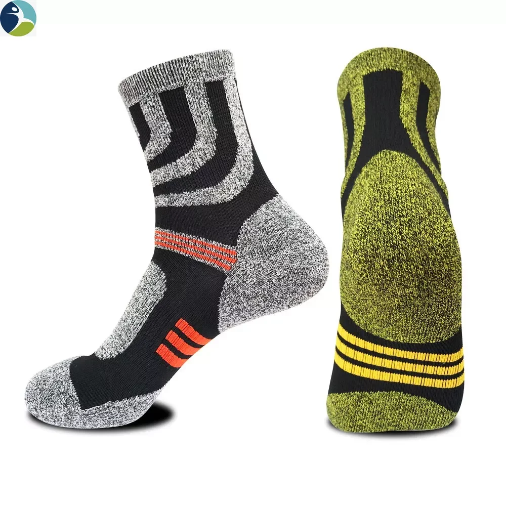 

Winter Warmth Sport Terry Crew Socks Sweat-Absorbing Colorful Fitness Badminton Tennis Bike Running Football Socks Compression