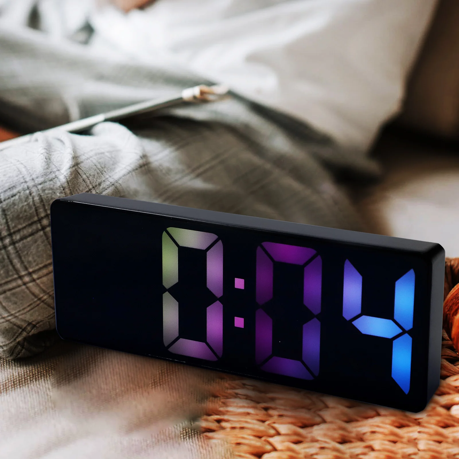 

Digital Alarm Large Screen Bedroom Desk Clock for Adults Kids Operated Stable Base Electronic