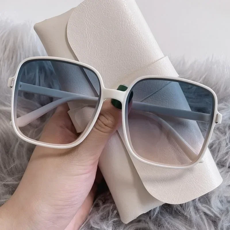 New Gradient Sunglasses Female Ins Big Box Fashion Retro Square Sunglasses