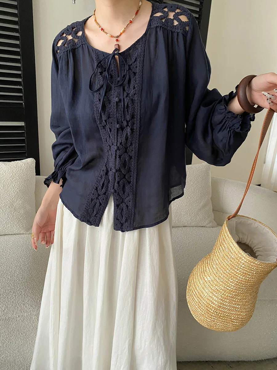 

Весенняя женская повседневная рубашка с ажурным цветочным узором и рукавами-фонариками однотонного цвета