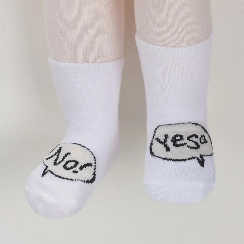 Cute Newborn Baby Cartoon Socks Spring Autumn 100% Cotton Socks Infant Toddler Asymmetry Anti-slip Floor Socks for 0-24 Months