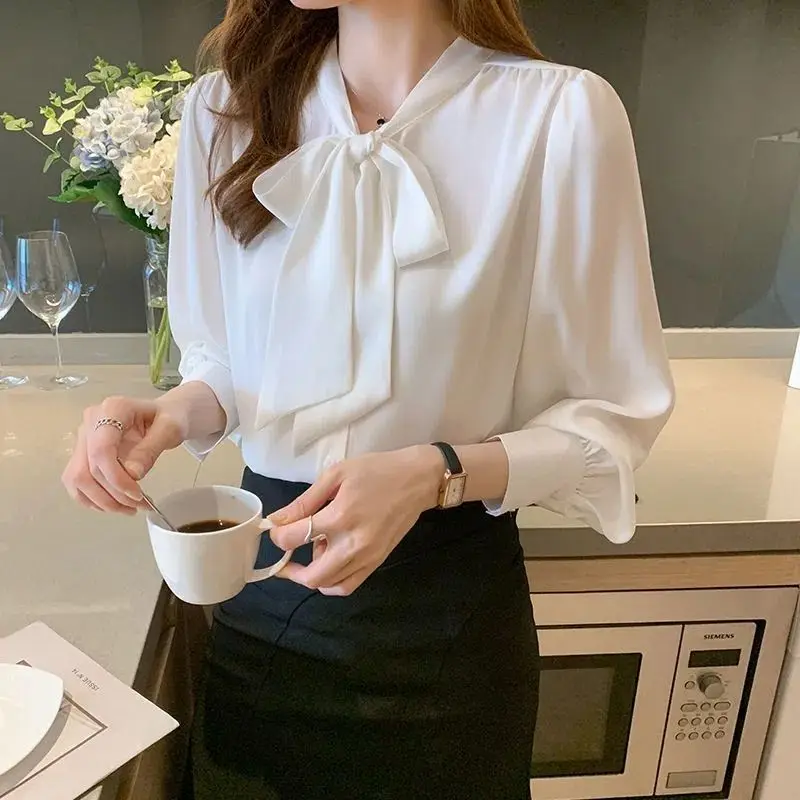 Spring and Summer New Women\'s Chiffon White Shirt Bow Single Breasted Fashion Casual Solid Color Loose Commuter Korean Version