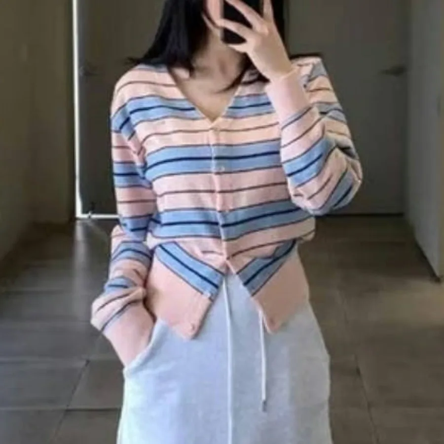 

Women's Knitted Sweater Thin Stripe Color Blo Autumn New Sle Dongda Gate Versatile Knitwear Long Sve round Ne Top