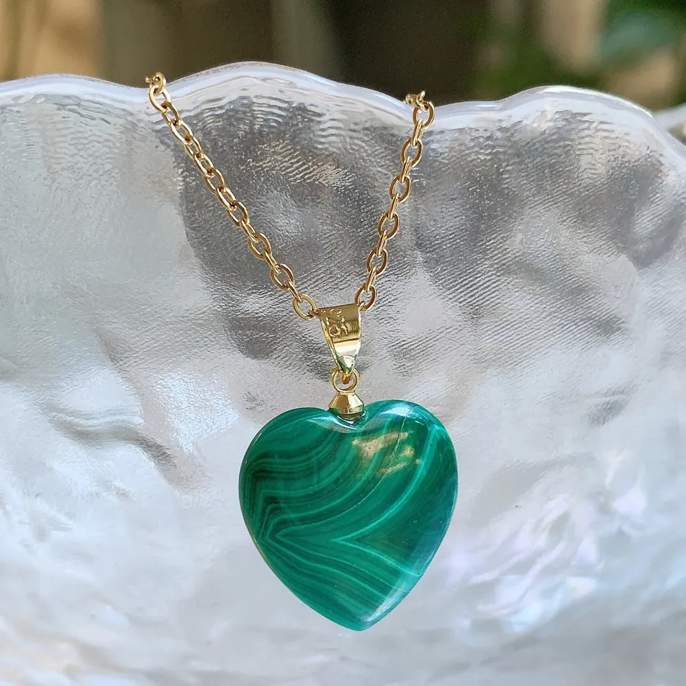 Real Natural Malachite Stone Pendant Necklace Healing Green Stone Heart Shaped Pendulum Charm Stainless Steel Chain Women Choker