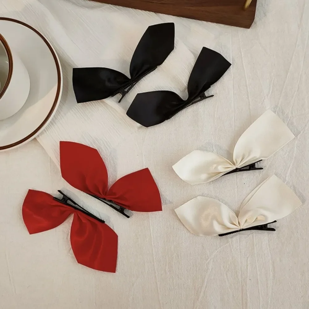 2 Stück halbe Schleife Haarspange Retro Mädchen Seite Entenschnabel Clip Haarschmuck schwarze Band Clips Vintage Schleife seitliche Haarnadel süßes Mädchen