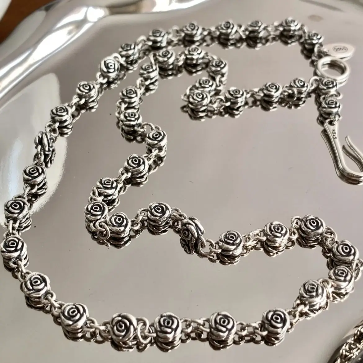 

Pure silver rose single chain men's and women's collarbone chain retro Japanese and Korean trendy punk popular handsome silver j