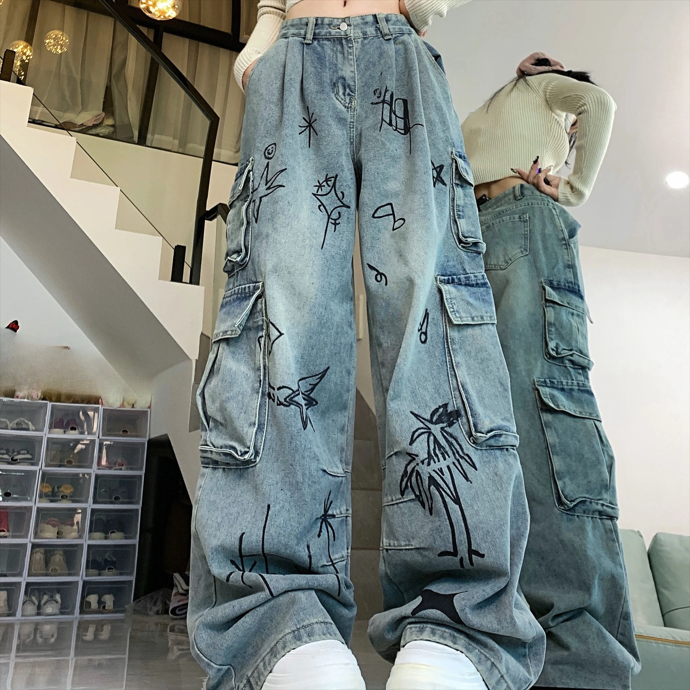 

Subculture Винтаж Y2k Джинсы с несколькими карманами Полная длина Американские джинсовые брюки Граффити Ретро Свободные шикарные брюки на пуговицах со средней талией