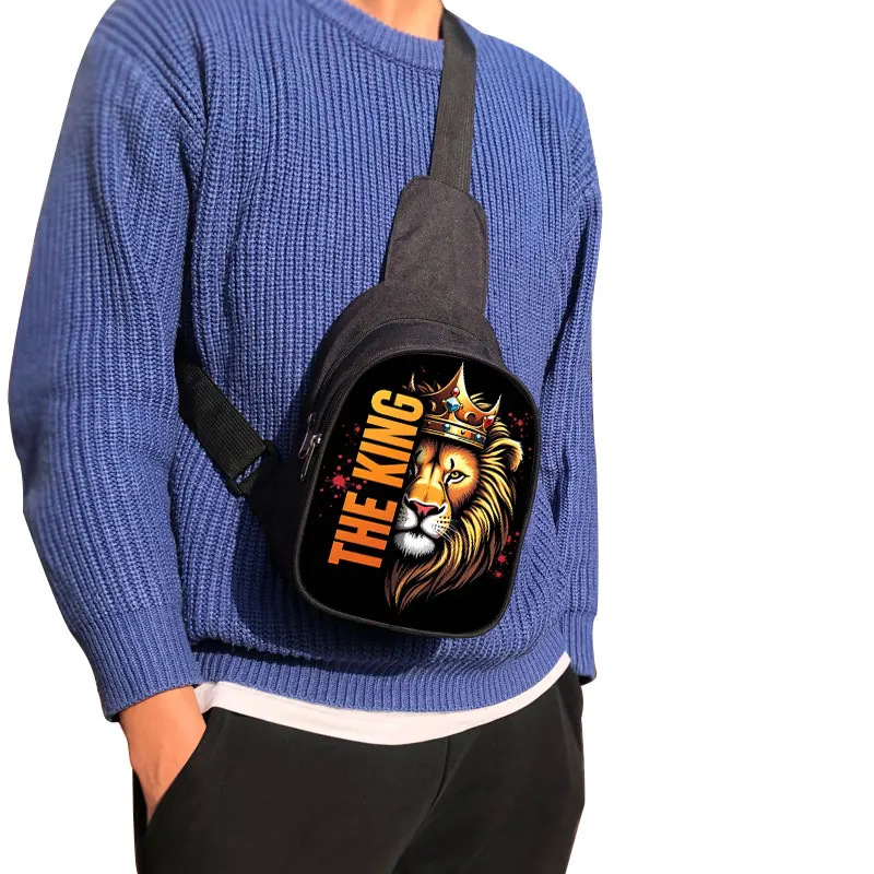 Re leoni neri con borsa sul petto con stampa corona Afro Man Preghiera Borse a tracolla da donna per borse a tracolla da viaggio Portachiavi per telefono