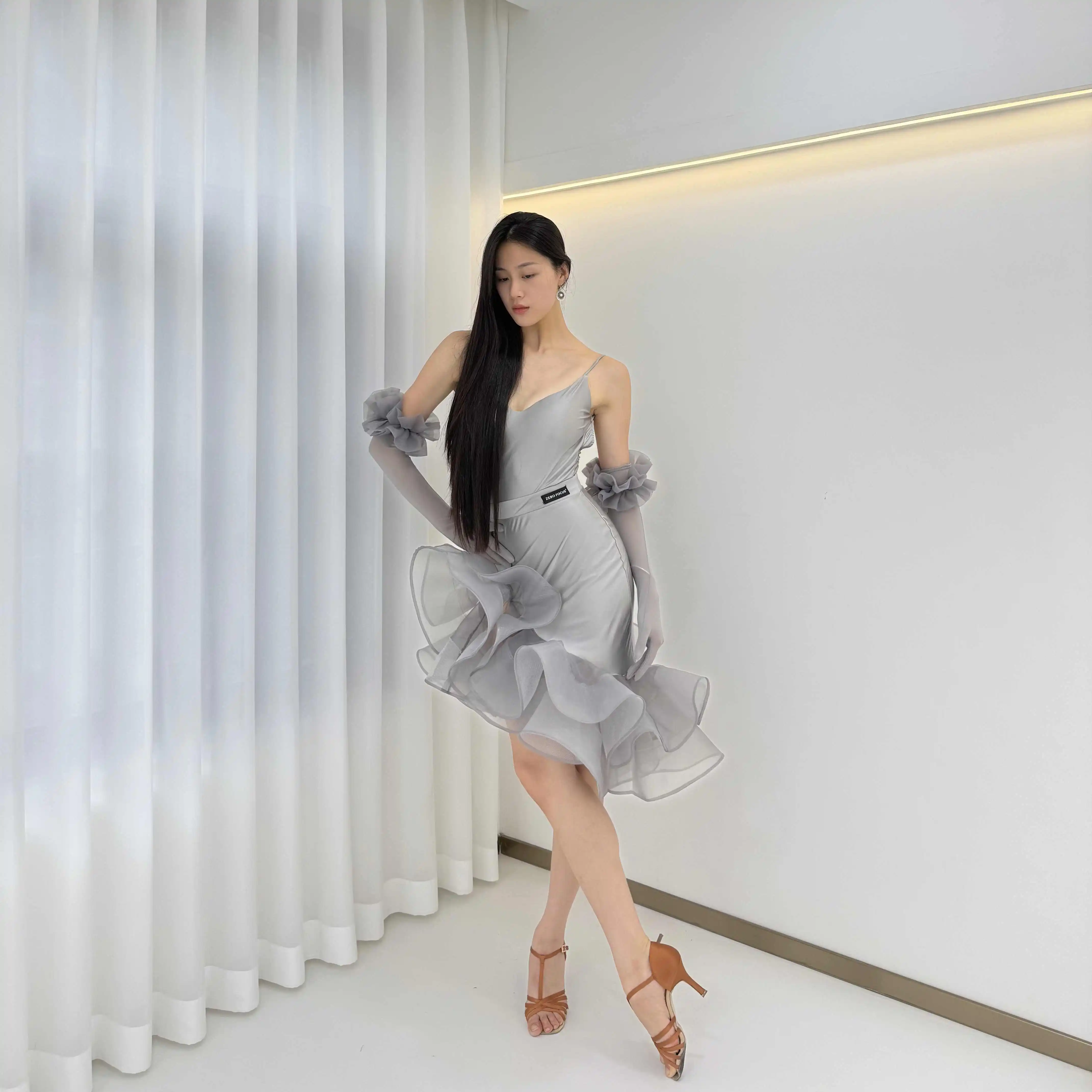 2025 vêtements de concours de danse latine femmes léopard robe en arête de poisson adulte Rumba Tango robe de danse Costume de Performance DNV24091