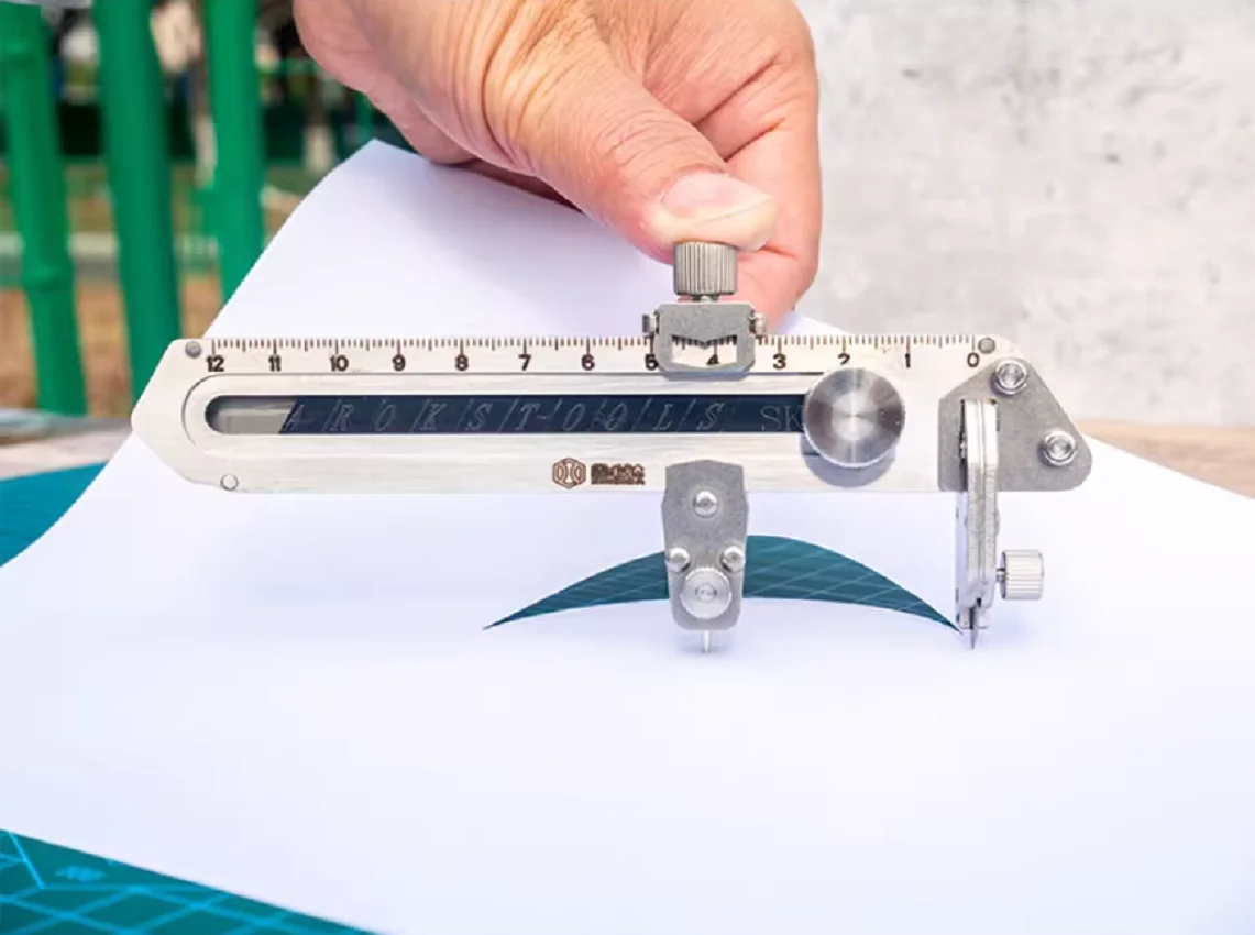 

Integrated Ceiling Aluminum Pinch Plate Round Hole Opener Honeycomb Gypsum Board Portable Manual Hole Positioning Compass Knife