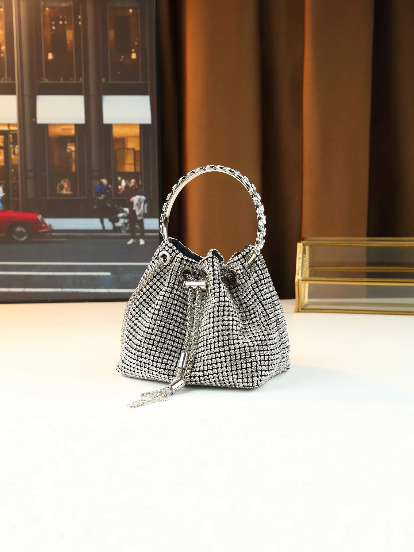 

Маленькая сумка Lucky Bag на шнурке, инкрустированная бриллиантами, обеденная сумка, персонализированная портативная сумка-ведро