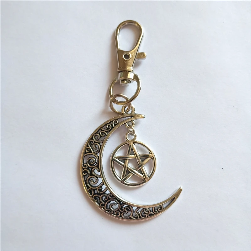 Moon Key Chain, Keychain gift,Creative Crescent Moon Keychain, Boho Pendant Jewelry, Vintage Pentagram keychain