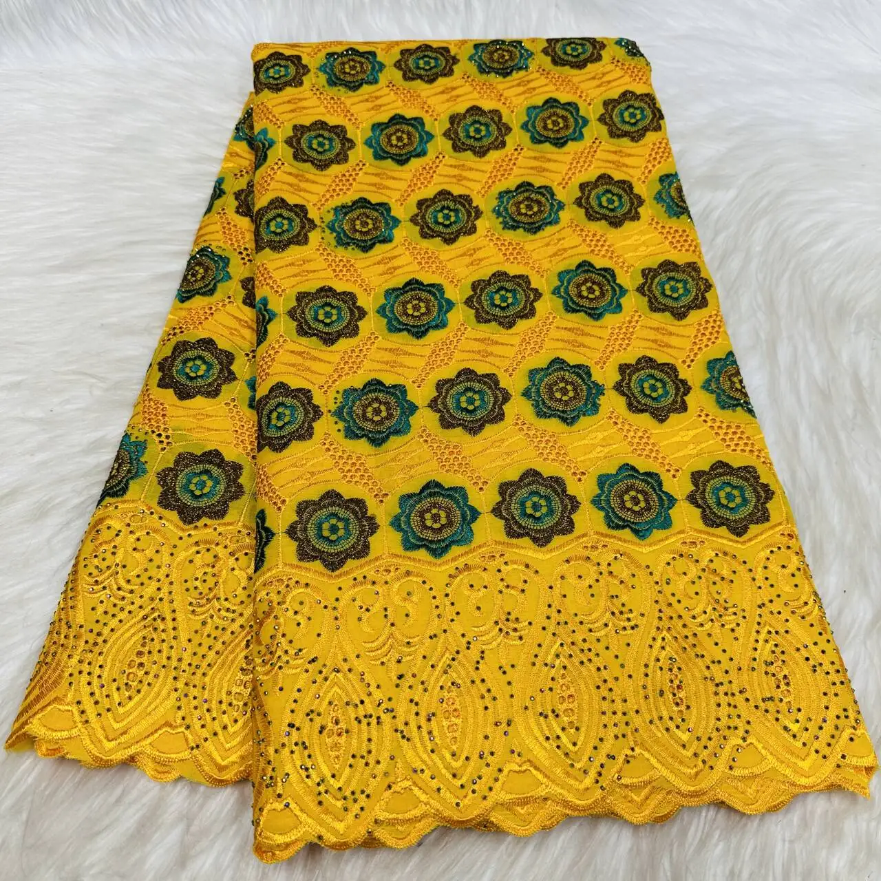 

Unique Swiss Voile Lace Fabric High Quality African Cotton Stones Lace Fabric For Elegant Women Party Wedding Dress Sewing 31A08