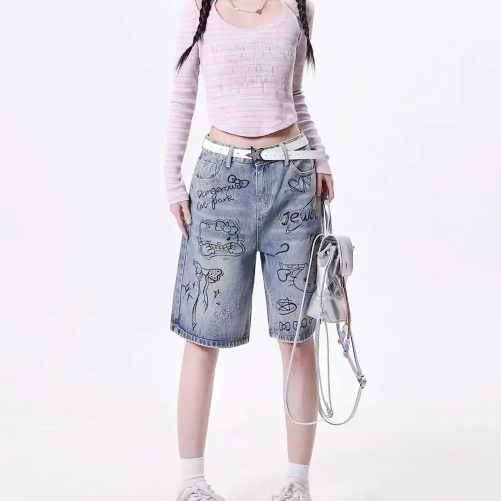 2025 Y2K Hello Kitty Pantaloncini jeans estivi da donna Pantaloncini per ragazze calde Sanrio Cartoon femminile Nuovi pantaloni medi dritti a gamba larga larghi