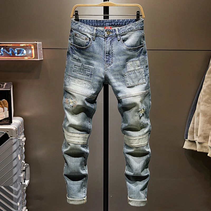 

Модные новые мужские джинсы, мужские джинсы в стиле ретро, карманные украшения, потертые синие эластичные облегающие джинсы, мужские джинсы в стиле хип-хоп, ретро, пэчворк