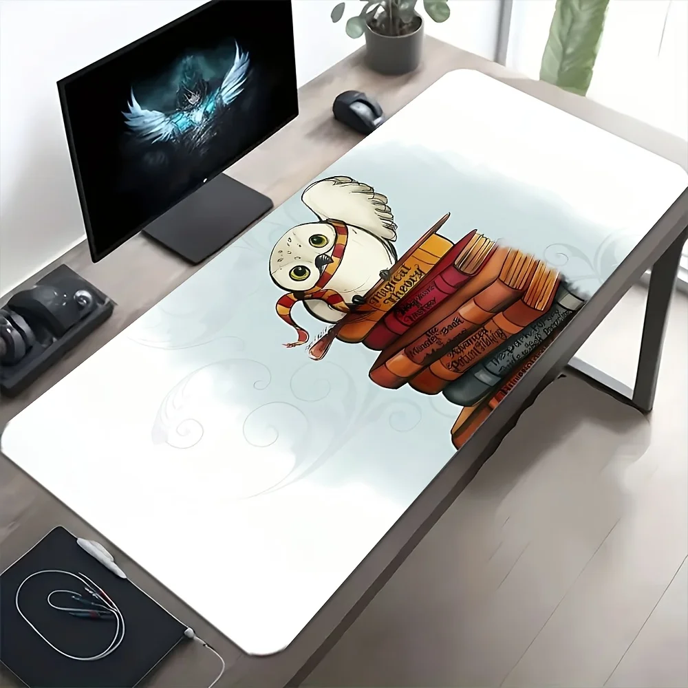قطعة واحدة من لوحة ماوس الألعاب Warner Bros Harry Potter Owl & Books Design كبيرة وسميكة وغير قابلة للانزلاق - حصيرة مكتب متينة للمكتب والكمبيوتر الشخصي والكمبيوتر المحمول،