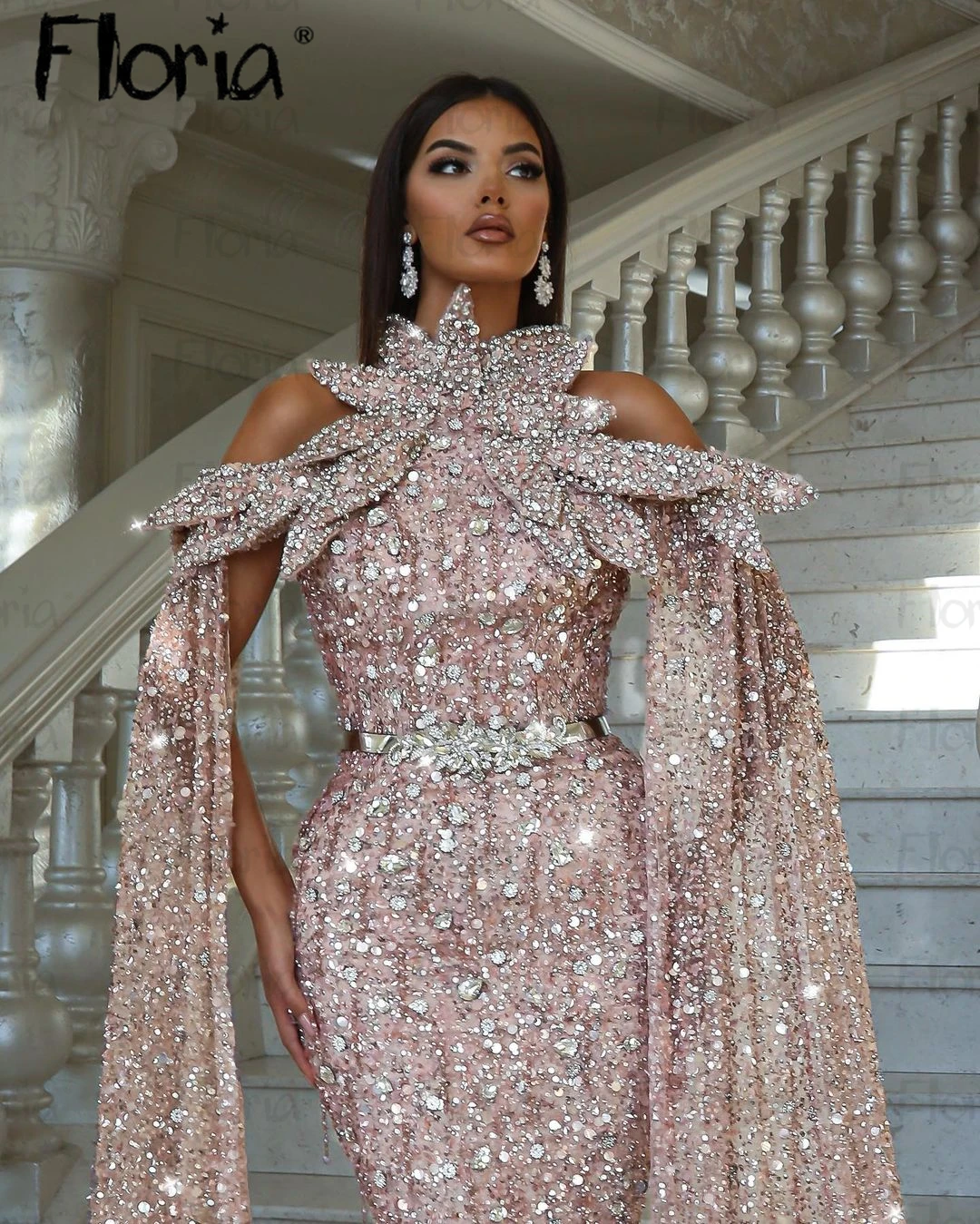 Cristalli rosa 3D Foglia Abito da sera formale Pieno di perline Paillettes Abiti da ballo celebrità Arabo Robe Soirée Donna personalizzata