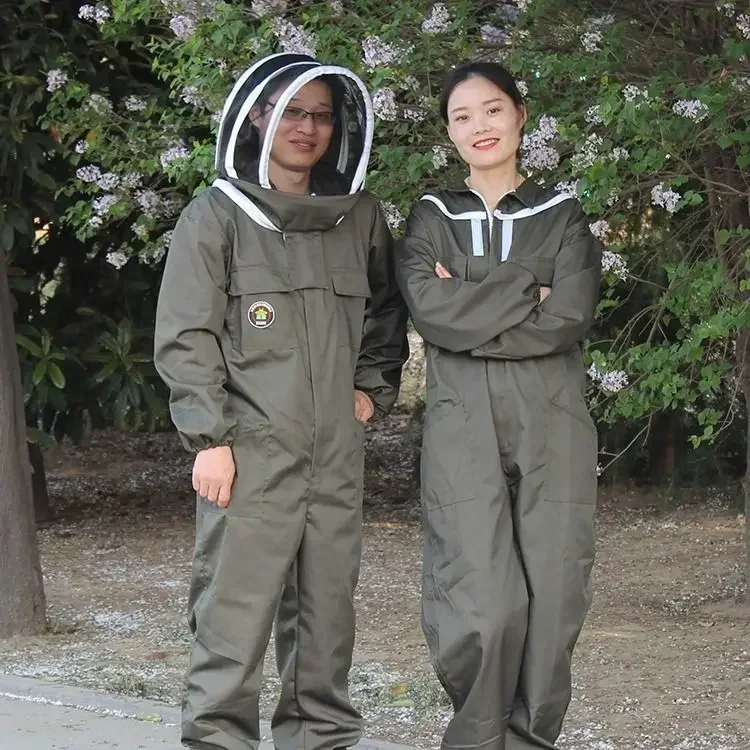 AConnected breathable and thickened bee protective suit, bee protective suit, specialized tools for beekeeping